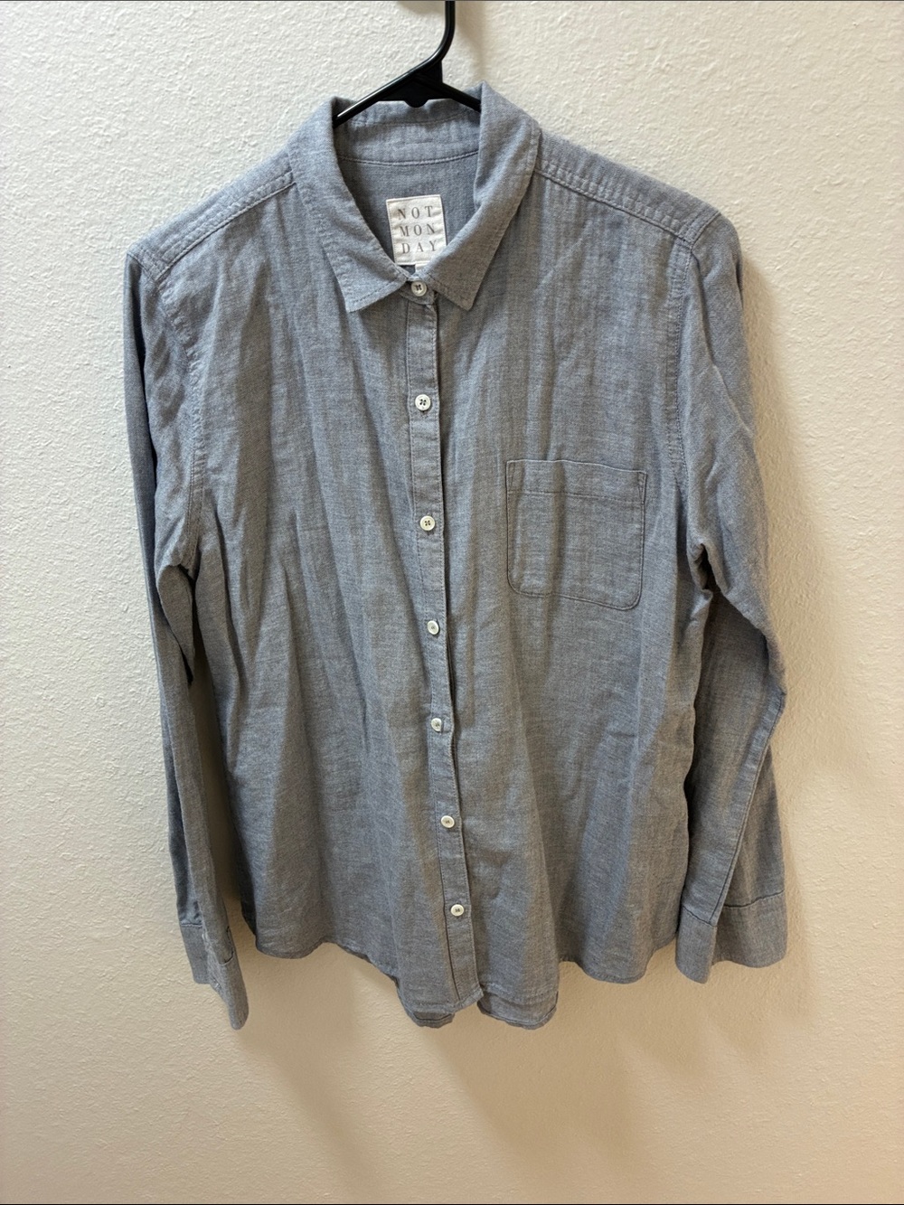 Light Gray Women's Button-Down Shirt - Casual Everyday Essential